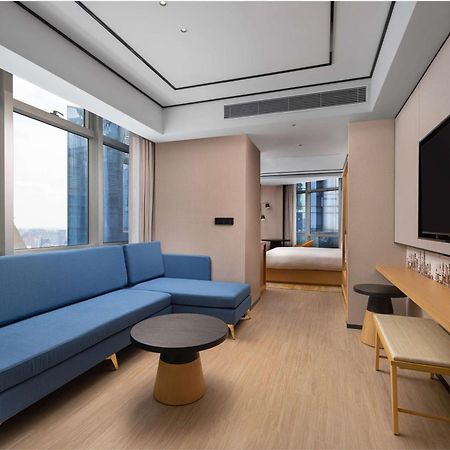 Hilton Garden Inn Shanghai Lujiazui Екстер'єр фото