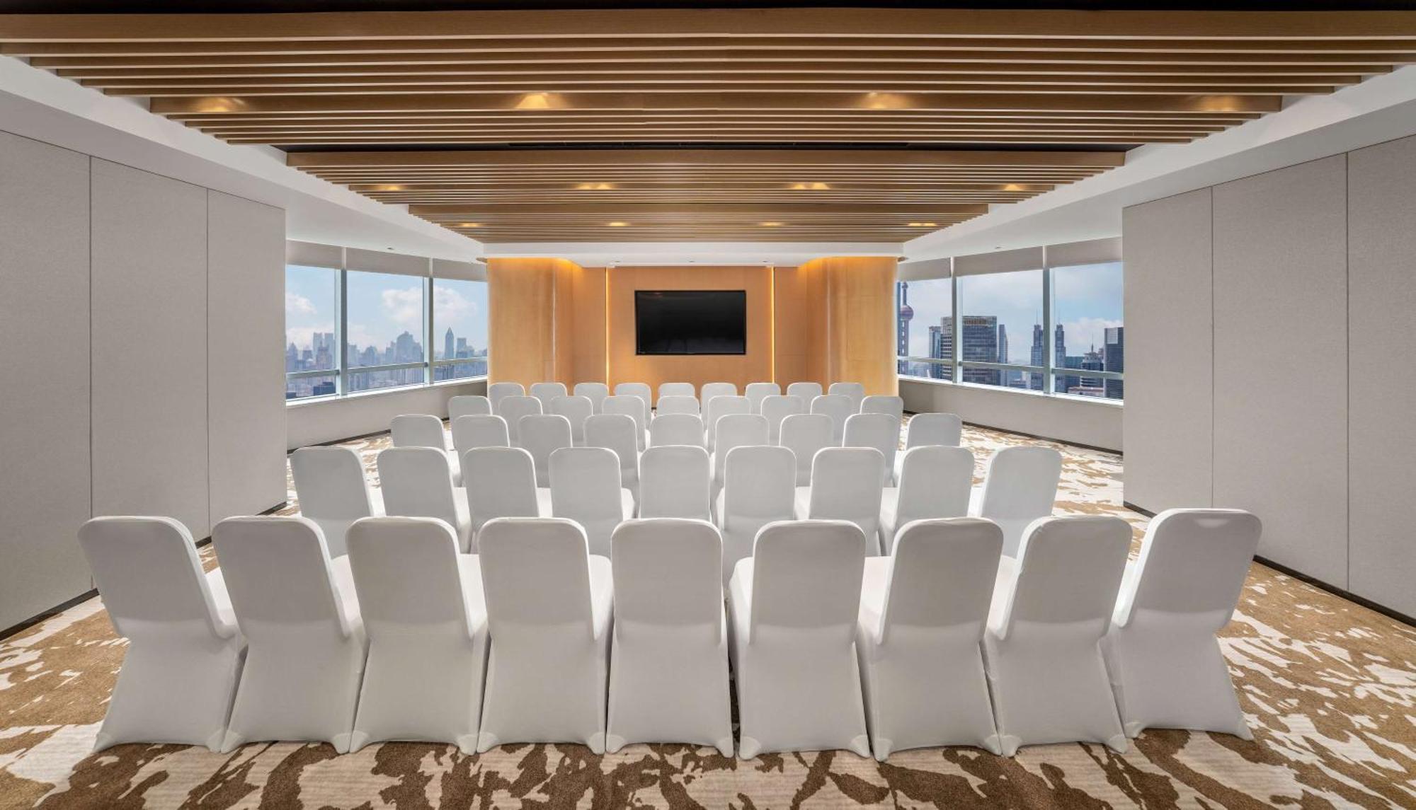 Hilton Garden Inn Shanghai Lujiazui Екстер'єр фото